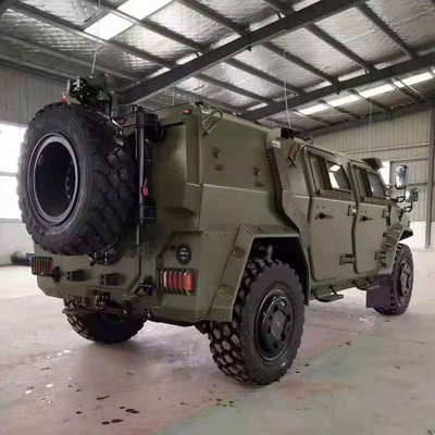 الصين دونغفنغ على الطرق الوعرة سيارة قيادة عسكرية مضادة للرصاص 4x4 محرك ديزل 300 حصان