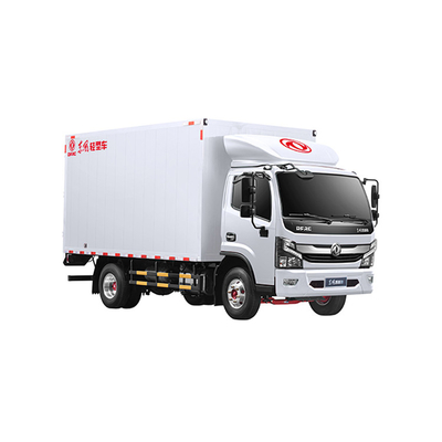 1730mm العرض Dongfeng Light Cargo Truck GVW 3.5T - 4.5T Cab NISSAN Engine