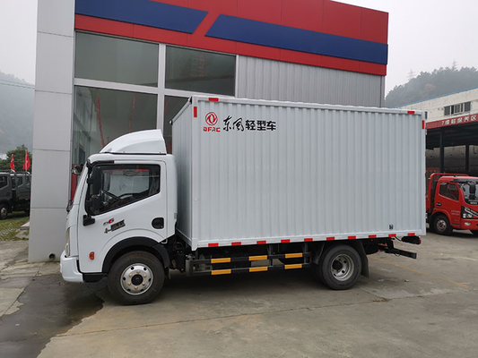 شاحنة بضائع خفيفة GVW 3.5T-4.5T عرض الكابينة 1730 مم Euro 2 Euro 6 YUCHAI Engine Van Lorry
