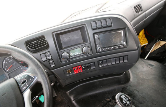 الصين Cummins Engine Euro 2 الانبعاثات فان شحن شاحنة نقل GVW 16-20Ton 4x2