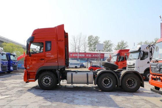 6 × 4 دونغفنغ شاحنة جرار وزن 40 طن 400hp ديزل قوة