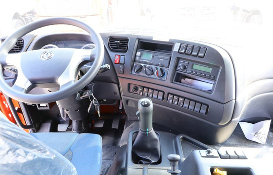 6 × 4 دونغفنغ شاحنة جرار وزن 40 طن 400hp ديزل قوة