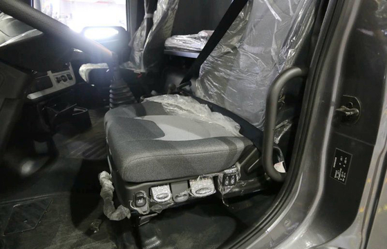 CNG Dongfeng رأس شاحنة مقطورة 460HP 500HP 12 ناقل حركة يدوي