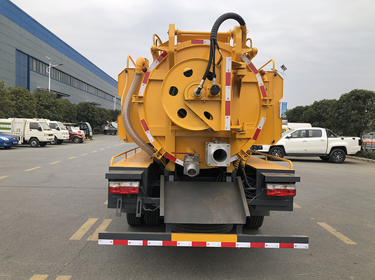 شاحنة الصرف الصحي البلدية شفط مياه الصرف الصحي 165hp 10 Cbm خزان Euro 6 الانبعاثات