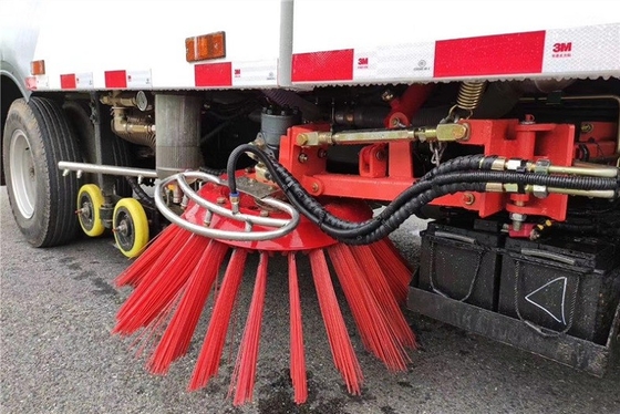 شاحنة الصرف الصحي البلدية بالديزل 4x2130 HP Wheelbase 3300mm Street Sweeper Truck