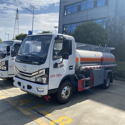 بنزين ديزل وقود ناقلة شاحنة 4x2 Wheel 4.5 Cbm Kerosene Oil Transportation Truck