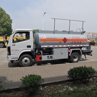 بنزين ديزل وقود ناقلة شاحنة 4x2 Wheel 4.5 Cbm Kerosene Oil Transportation Truck