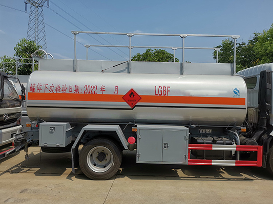 170 HP شاحنة نقل زيت محرك الديزل 8.5 CBM قاعدة العجلات 3800 مم