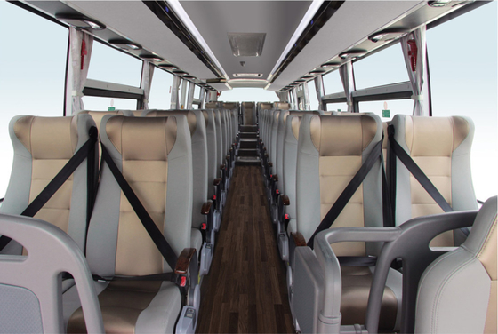 Cummins Engine Diesel Bus Coach EEC BUS 400hp Euro 6 الانبعاثات 51 مقعدًا