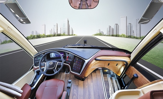 Euro 5 Emission Diesel Engine Bus 400 HP 45 Seater Coach الشهادة الأوروبية