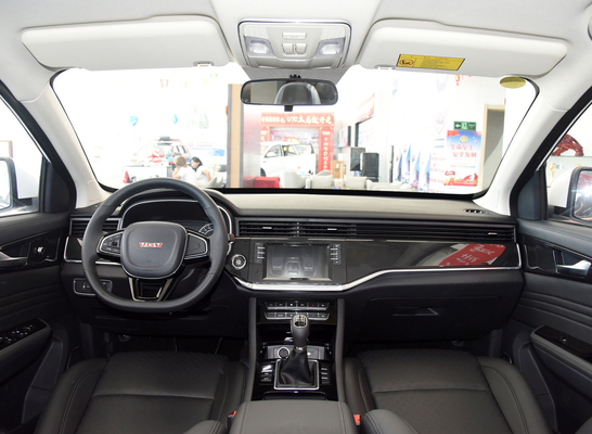الصين VGV 4 Door SUV 1.5T Gasoline Power 6MT 7 Seats Max Speed ​​175km / h