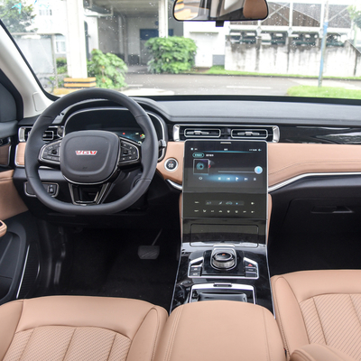 VGV 8AT 5 Door 7 Seats SUV FWD Standard Around View Monitor قوة البنزين 2.0T